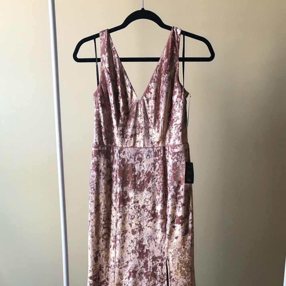 Lulu’s Velvet gown